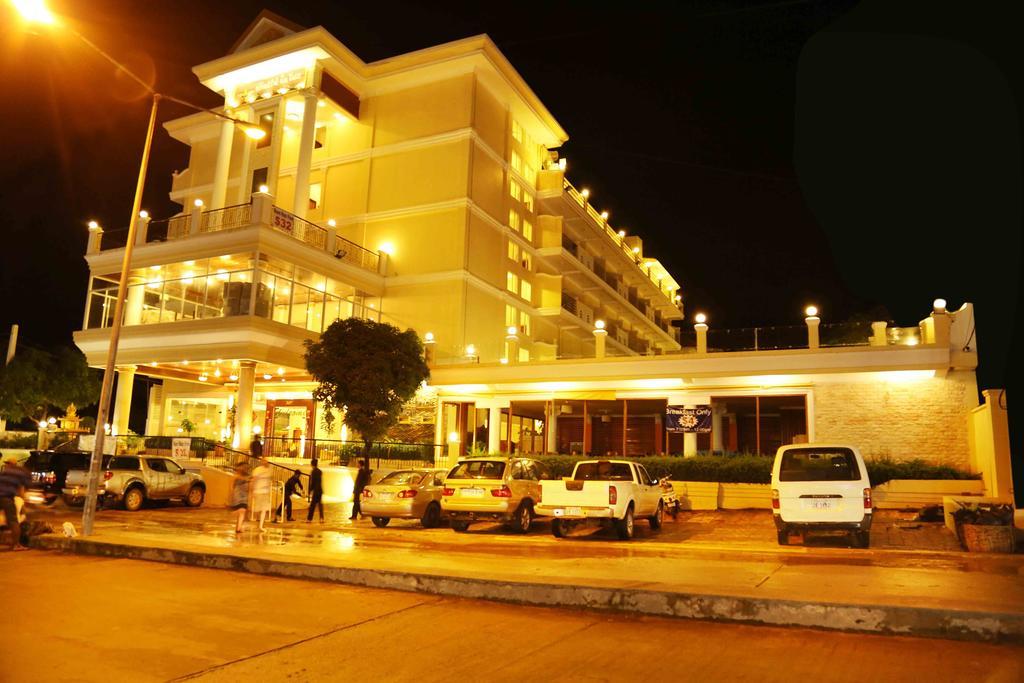 Serendipity Beach Resort Sihanoukville Extérieur photo