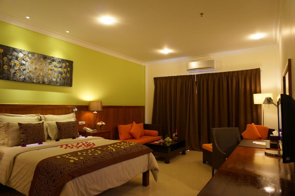 Serendipity Beach Resort Sihanoukville Extérieur photo